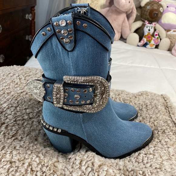 rhinestone cowboy boots